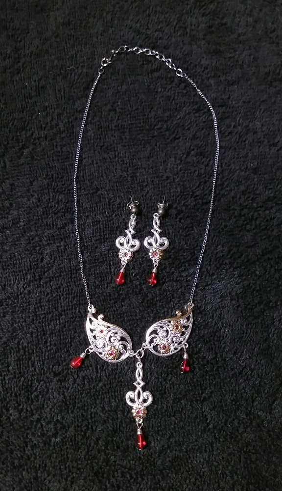 Montana Silver W/Ruby Gemstones Necklace/Earrings